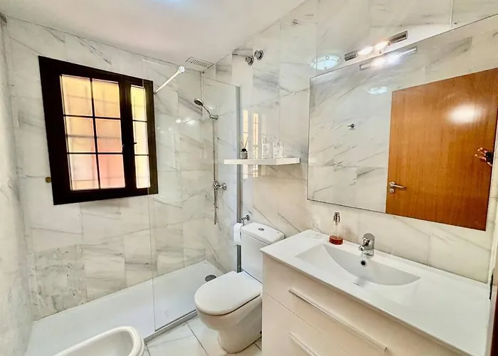 Encantador El Duque アデヘ